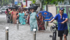 Mumbai Rain 2025, Mumbai Monsoon Alert, मुंबई बारिश अपडेट, Mumbai Local Train Delay, IMD Red Alert Mumbai, Mumbai Monsoon 2025, Heavy Rain in Mumbai, Mumbai Metro Waterlogging, मुंबई लोकल ट्रेन, Weather Update Mumbai, BMC Alert, Mumbai Tree Fall Incidents, Waterlogging in Mumbai, Aqua Line Flooding, Monsoon Disruption Mumbai, Central Line Train Delay, Western Railway Mumbai, Rainfall Nariman Point, Mumbai Traffic Jam Rain