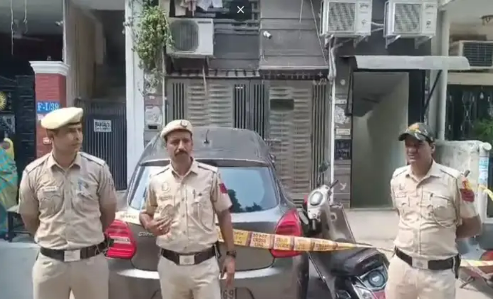 दिल्ली में दोहरी हत्या