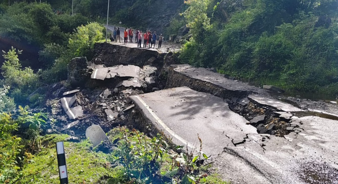 यमुनोत्री हाईवे