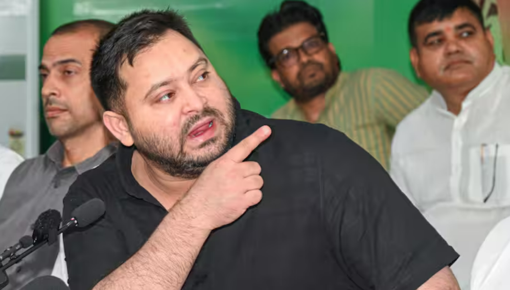 तेजस्वी यादव