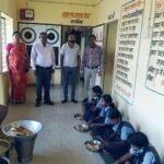 ग्राम पंचायत प्रेमनगर में “न्योता या मीठा भोज” के माध्यम से शिक्षा को बढ़ावा — बच्चों के लिए कार्यक्रम के बीच जनप्रतिनिधियों की प्रेरक पहल