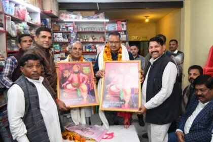 कैबिनेट मंत्री गणेश जोशी